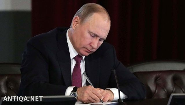 Putin internetdagi g‘ururga teguvchi ma’lumotlarni blokirovka qilish haqidagi qonunni imzoladi